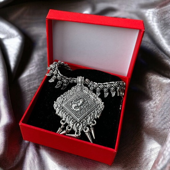 Vintage Silver Ethnic Handmade Amulet Necklace Pendant 18